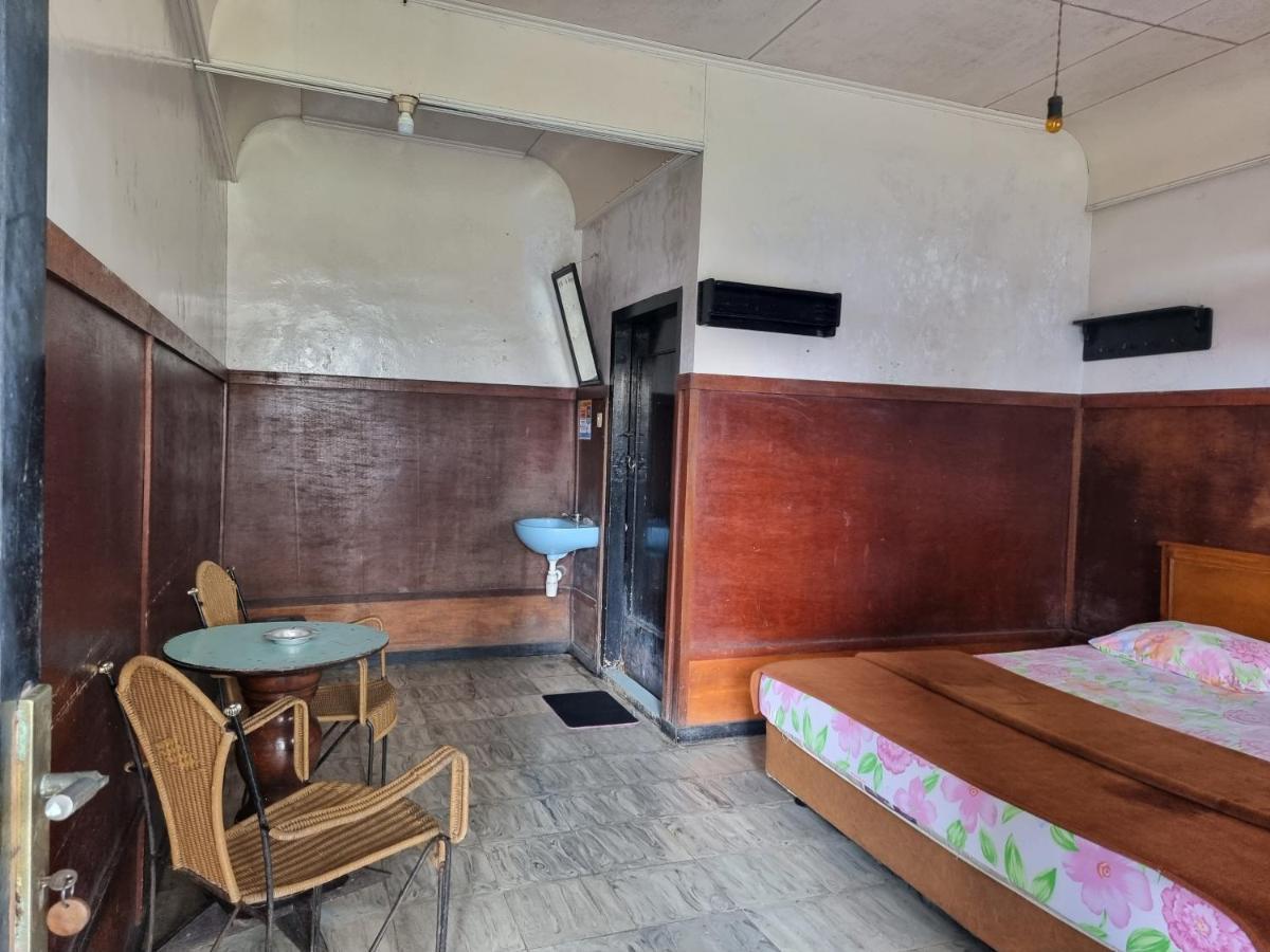 Oyo 93062 Sibayak Multinational Rest House Berastagi Bagian luar foto